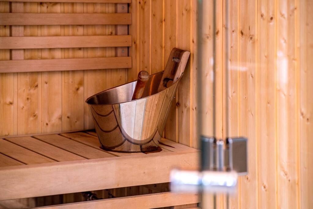 Loch Ness - Luxury Highland Retreat In Scotland Apartment Fort Augustus Exterior photo